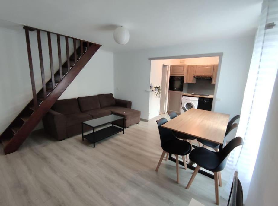Duplex Cosy Apartamento Gonesse Exterior foto
