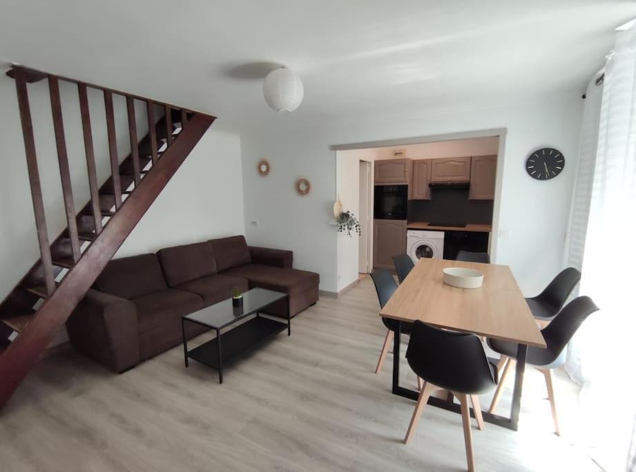 Duplex Cosy Apartamento Gonesse Exterior foto